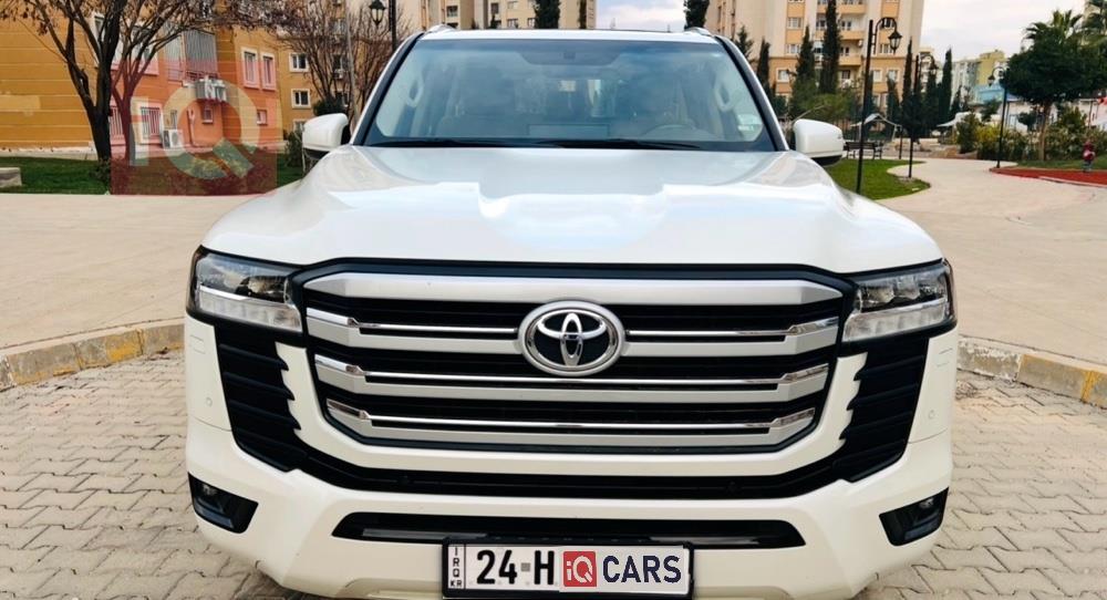 تويوتا لاندكروزر